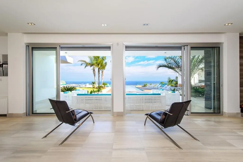 Bay View Villa Protaras 0*,